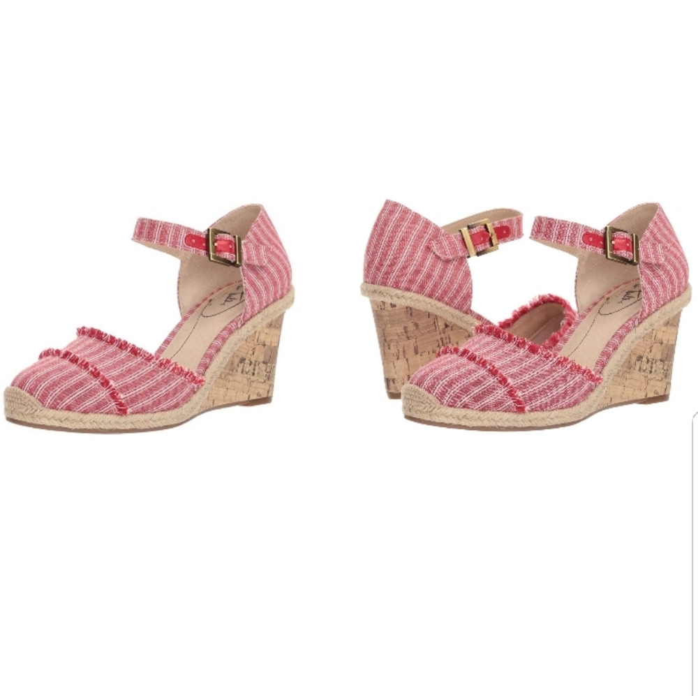 LIFE STRIDE Leena Wedges Size 9.5 Brand New